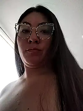 Snapshot of katha_steele_ chatting on 12.12.24 katha steele online show from 12.12.24