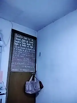 Snapshot of katha_steele_ chatting on 12.19.24 katha steele online show from 12.19.24