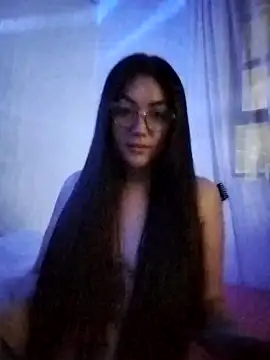 Snapshot of katha_steele_ chatting on 12.29.24 katha steele online show from 12.29.24