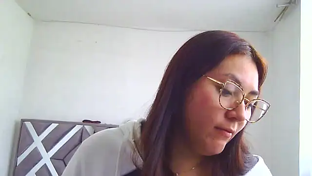 Snapshot of katha_steele_ chatting on 01.08.25 katha steele online show from 01.08.25