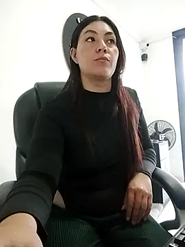 katha steele  online show from 04.29.26