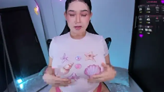 Snapshot of daniela_hornny chatting on 10.29.25 daniela hornny online show from 10.29.25