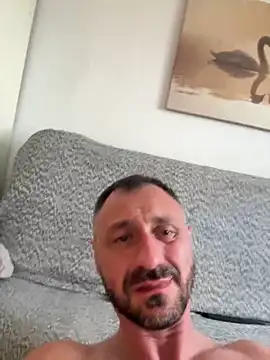 Snapshot of alejandrobg@xh chatting on 02.15.25 alejandrobgxh online show from 02.15.25