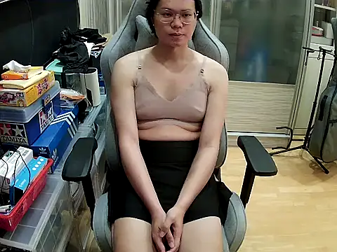 swimsuitloves online show from 06.12.26
