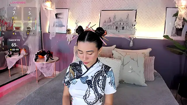 susan cute198 online show from 10.31.25