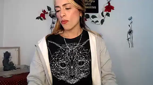 Liamiler01  online show from 12.20.24