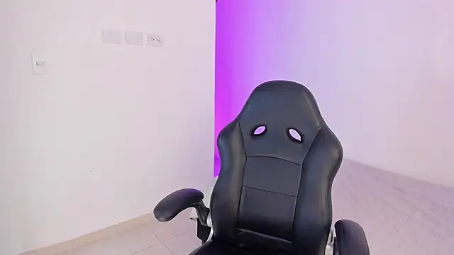 AnitaHaywood  online show from 11.28.25