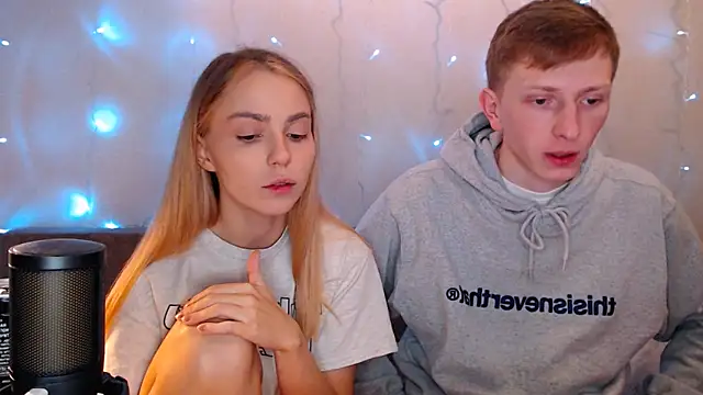 juliaanddima online show from 09.25.25