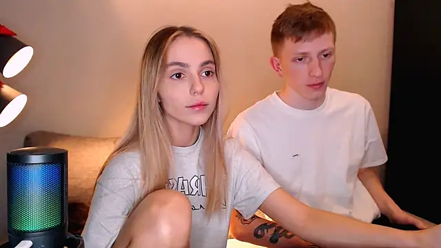 juliaanddima online show from 11.10.25