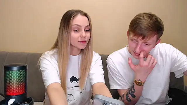 juliaanddima online show from 02.28.26