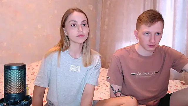 juliaanddima online show from 06.17.26