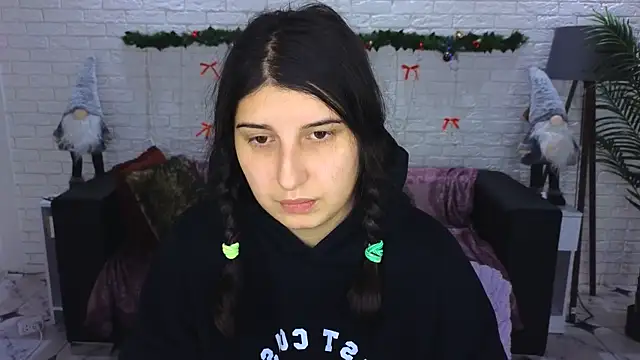 Linda EX online show from 12.14.24