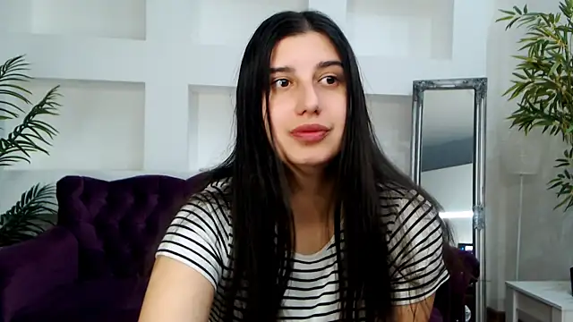 Linda EX online show from 04.15.26