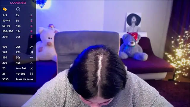 Emily Mo online show from 01.13.25