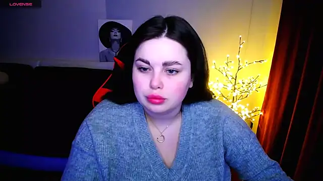 Emily Mo online show from 01.23.25