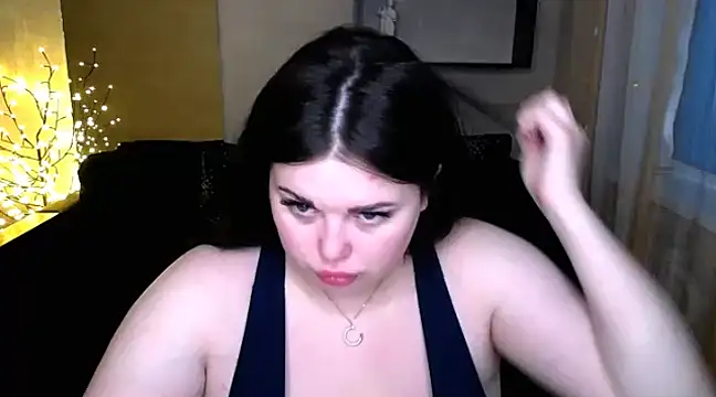 Emily Mo online show from 03.16.25