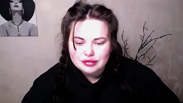 Emily Mo online show from 10.02.25