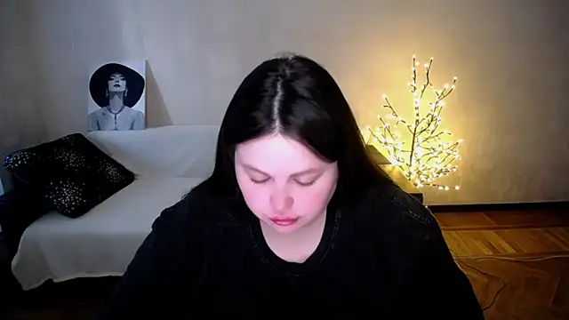 Emily Mo online show from 05.22.26