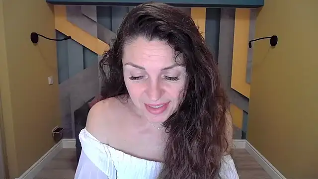 EllaLong online show from 12.15.24