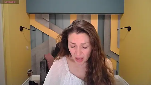 EllaLong online show from 01.17.25