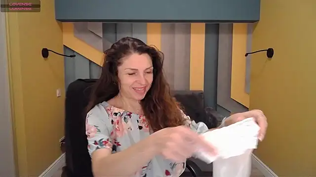 EllaLong online show from 01.29.25