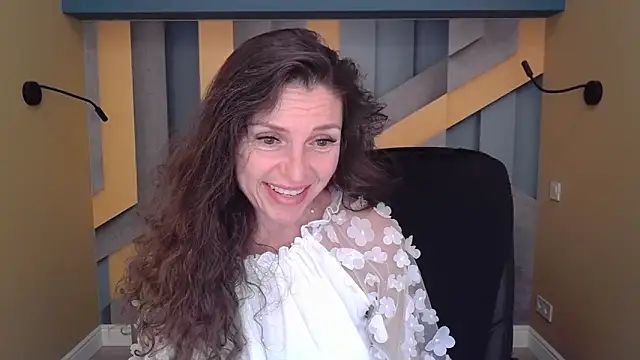 EllaLong online show from 09.16.25