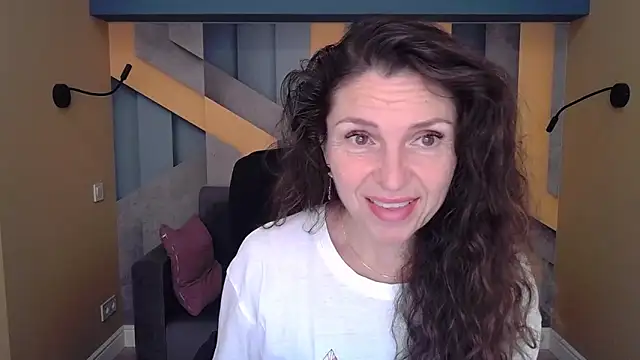 EllaLong online show from 09.30.25