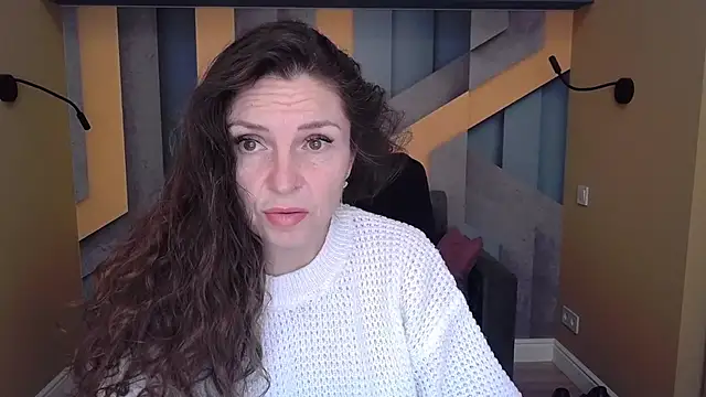 EllaLong online show from 10.21.25