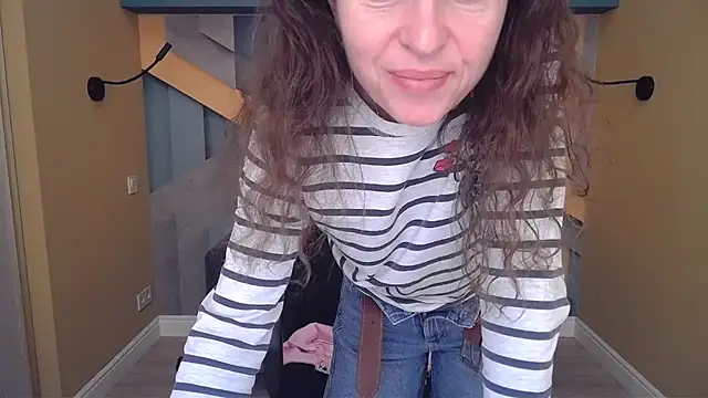 EllaLong online show from 12.02.25