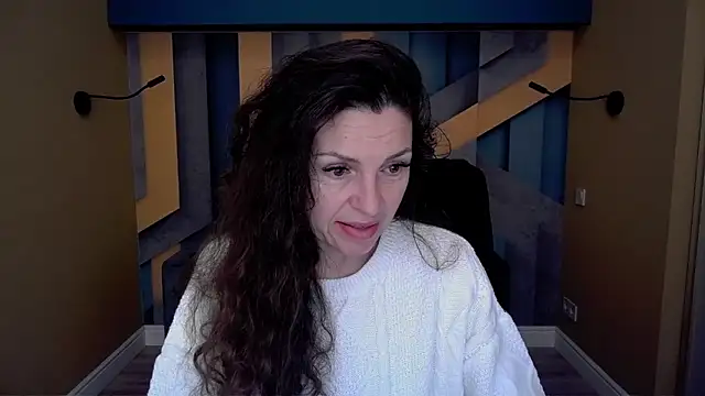 EllaLong online show from 12.20.25