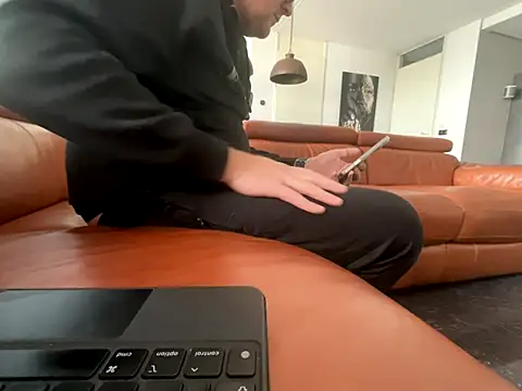 Lovetobenaked4u online show from 09.24.25