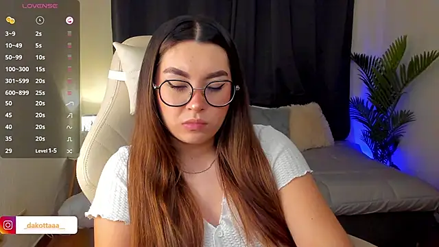 dakottaa  online show from 10.09.25