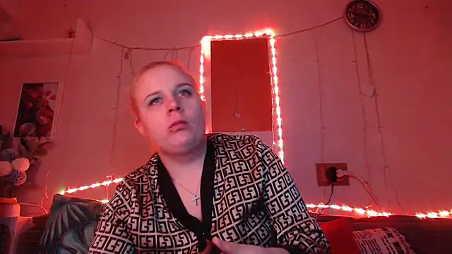 Karolina love  online show from 01.09.25