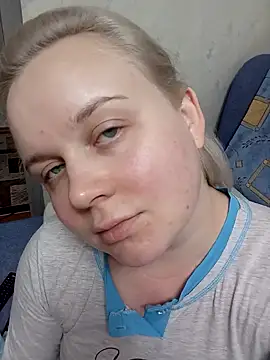 Karolina love  online show from 09.17.25