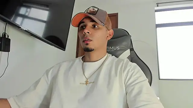 joss 111 online show from 11.01.25