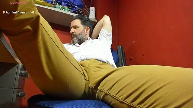 Maxi TheBigDaddy online show from 02.25.25