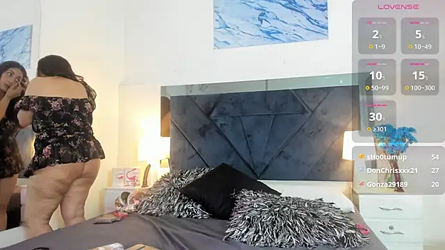 Snapshot of Lauralove_69 chatting on 03.17.25 Lauralove 69 online show from 03.17.25