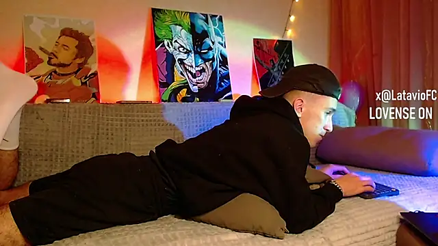 Snapshot of Midnighter_ chatting on 01.29.25 Midnighter online show from 01.29.25