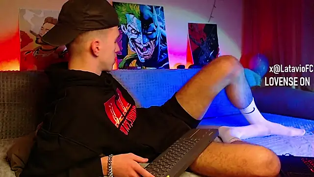 Snapshot of Midnighter_ chatting on 01.30.25 Midnighter online show from 01.30.25