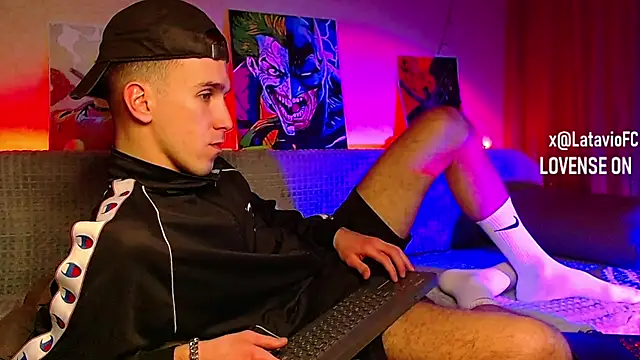 Snapshot of Midnighter_ chatting on 01.31.25 Midnighter online show from 01.31.25