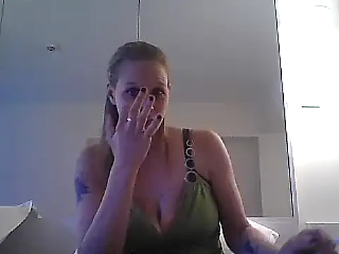 WildScorpio86 online show from 02.14.25