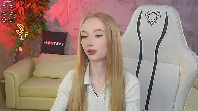 Snapshot of Amelia_Blaze chatting on 12.09.24 Amelia Blaze online show from 12.09.24