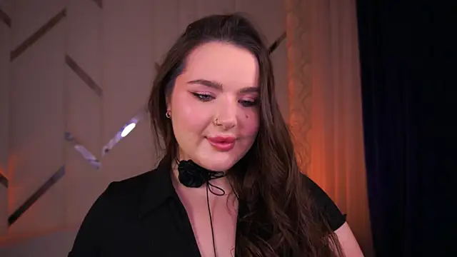 Snapshot of CuteAmberr chatting on 12.27.24 CuteAmberr online show from 12.27.24