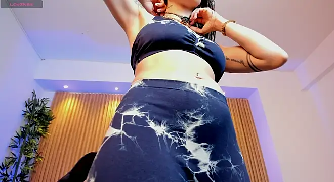 charlottewhitte online show from 04.20.26