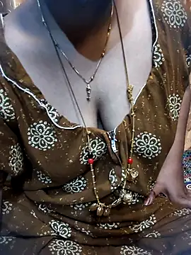 tuttifrutti17 online show from 04.21.26