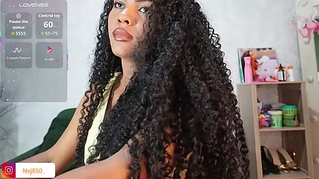 HOTBLACKANDWHITE2 online show from 02.07.26