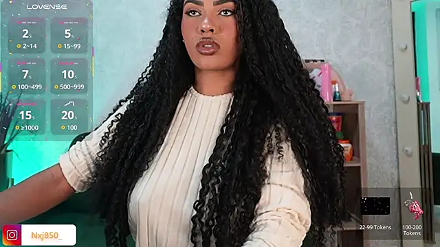 HOTBLACKANDWHITE2 online show from 03.19.26