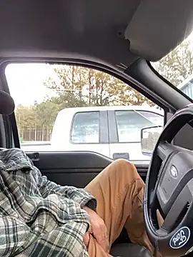 Snapshot of Themechanic420 chatting on 01.21.25 Themechanic420 online show from 01.21.25