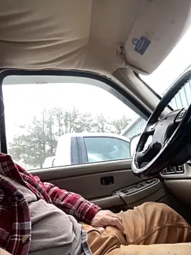 Snapshot of Themechanic420 chatting on 01.28.25 Themechanic420 online show from 01.28.25