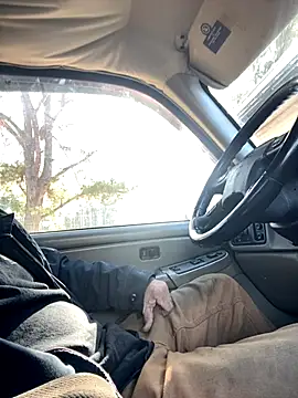 Snapshot of Themechanic420 chatting on 11.06.25 Themechanic420 online show from 11.06.25